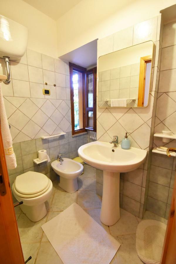 Casa Vacanza Porto Frailis già Porto Frailis B&B Àrbatax Exterior foto